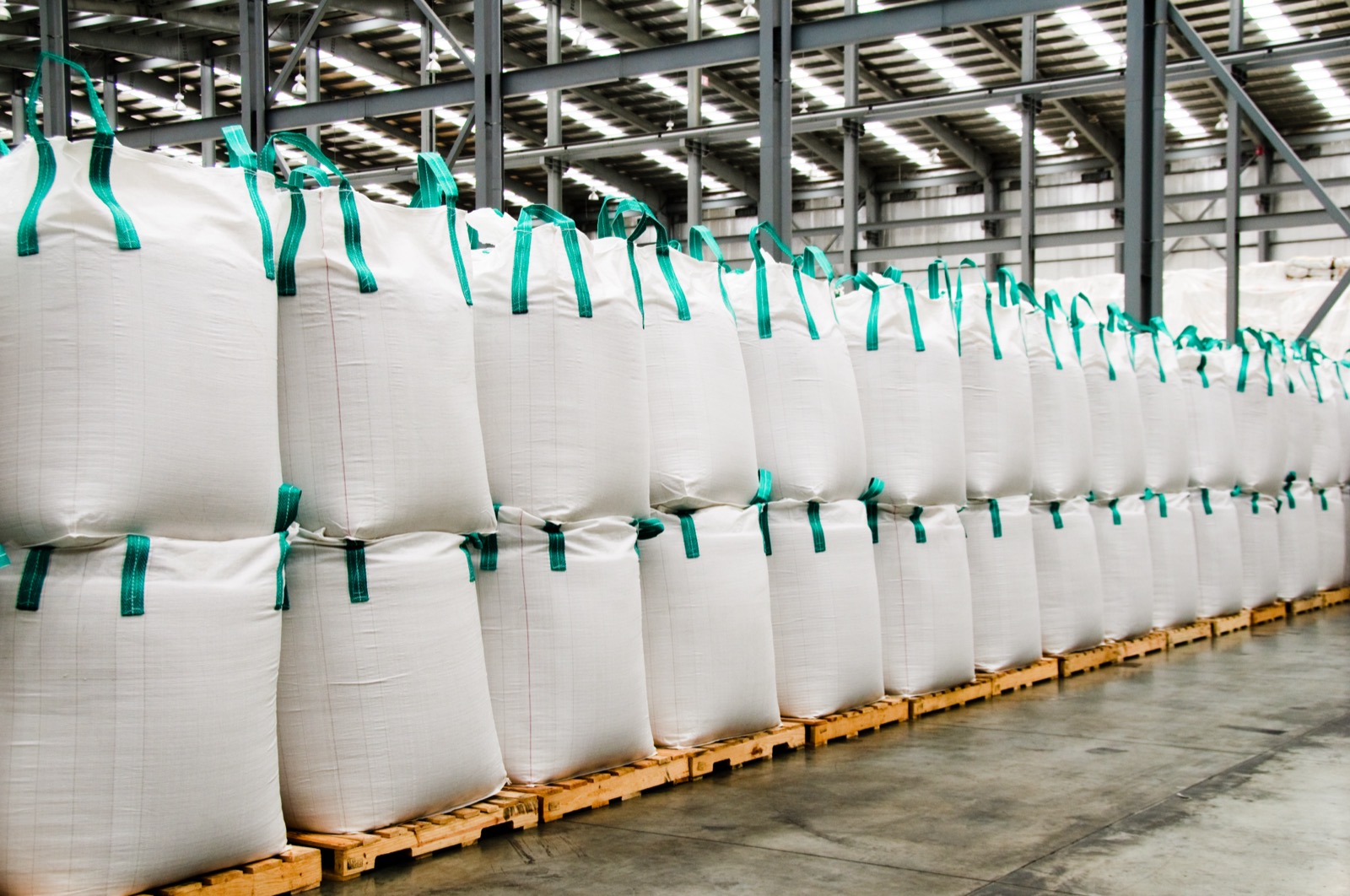 Storage and port logistics